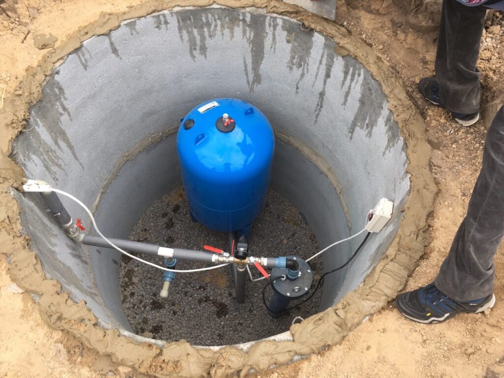 Какова глубина водоносного слоя